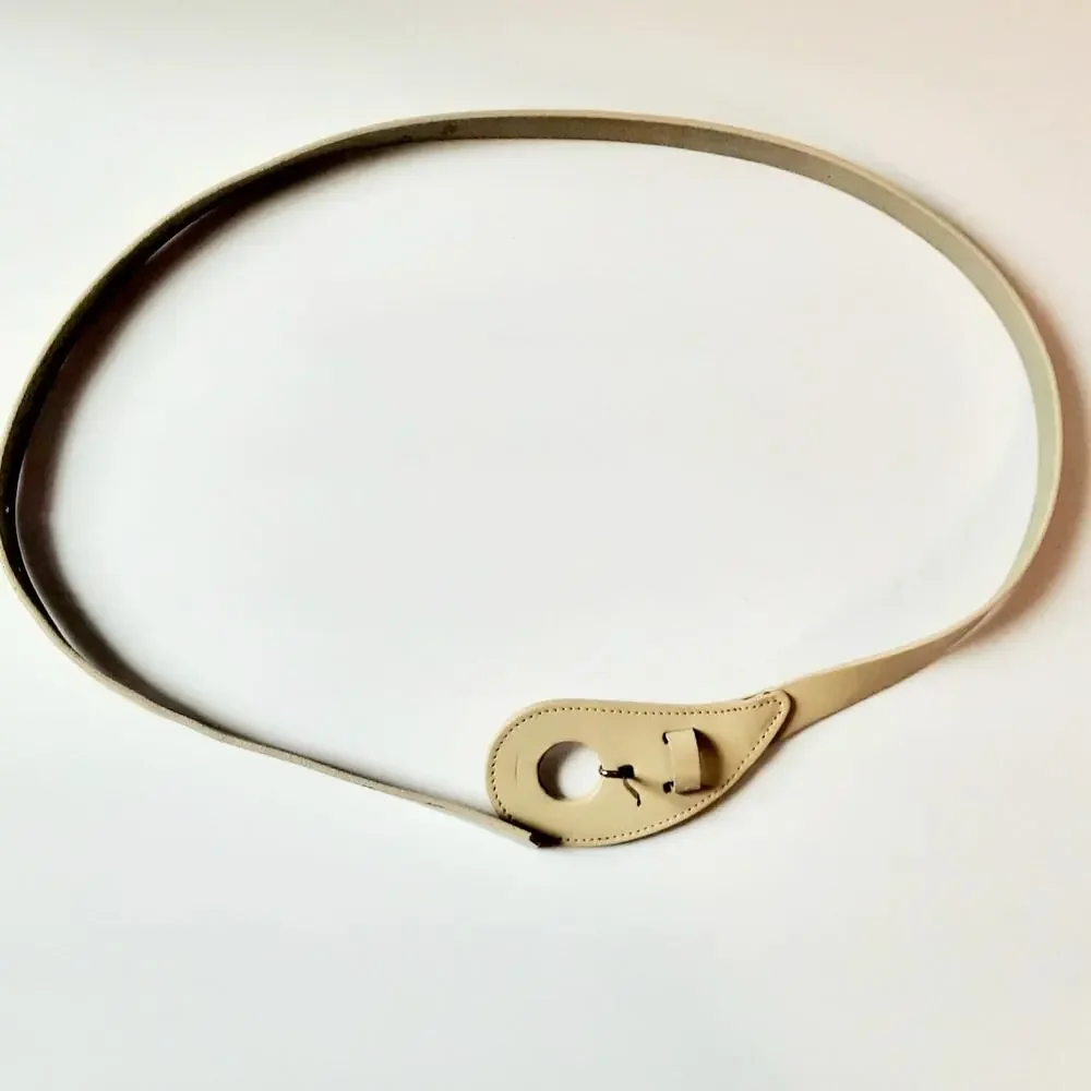 Womens Vintage Skinny Beige Teardrop Buckle Leather Belt Size Medium